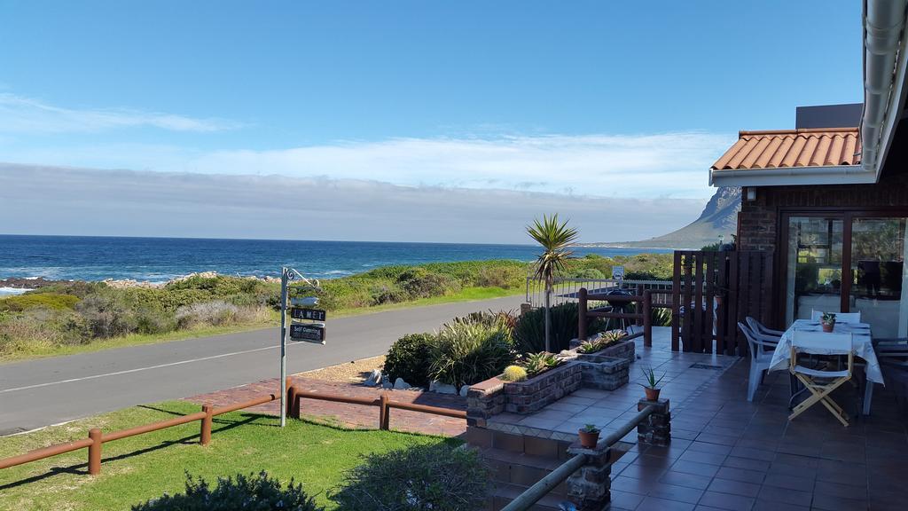 La Mer Seafront Selfcatering Accommodation Kleinmond Szoba fotó