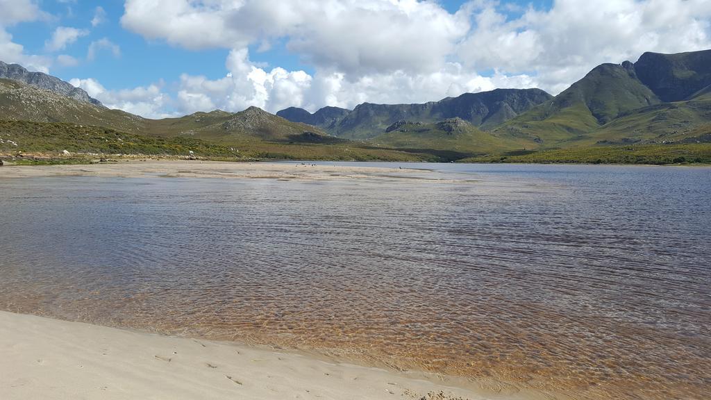 La Mer Seafront Selfcatering Accommodation Kleinmond Kültér fotó
